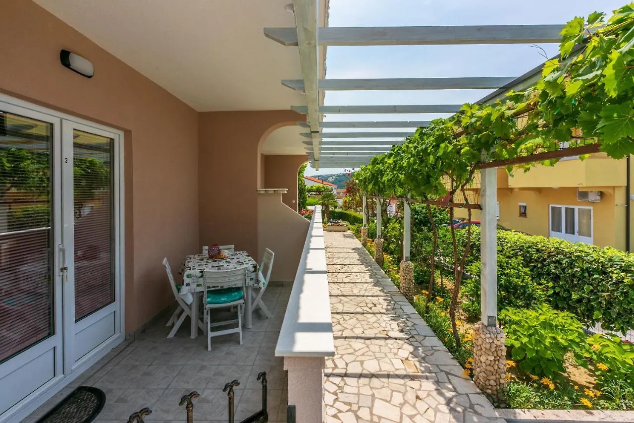 Apartments Anica Lopar Croacia