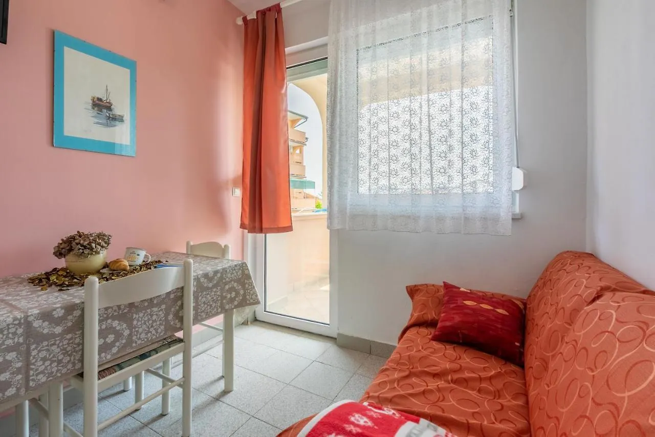 Apartments Anica لوبار كرواتيا